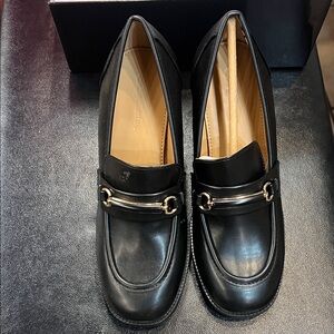 Elegant Black Loafers for Women